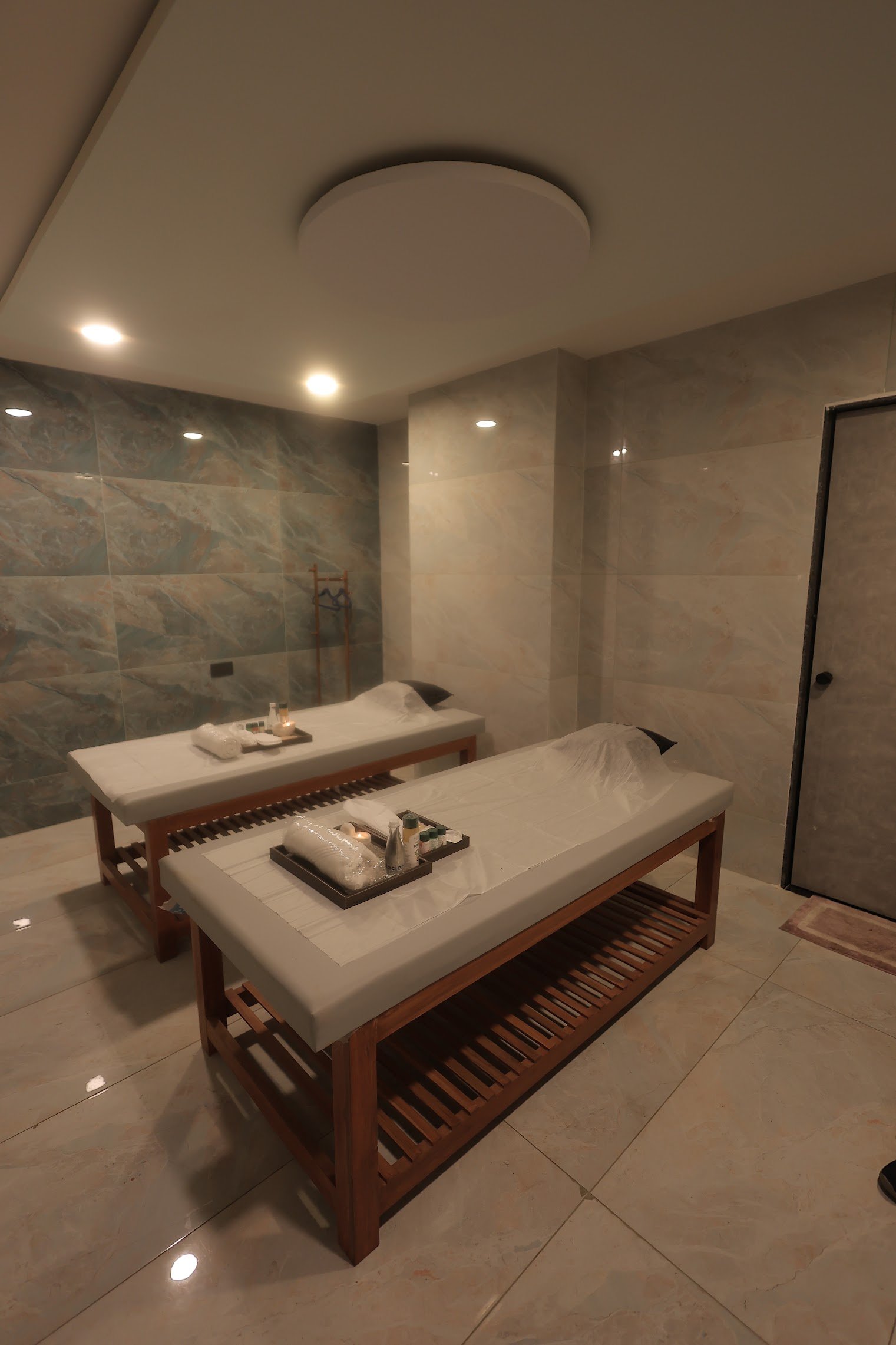 Private jacuzzi with rose petals at KB Wellness